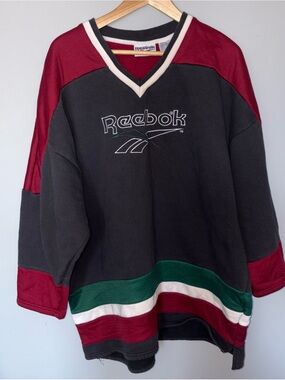 Vintage Reebok Hockey Pullover/Jersey/Fleece
